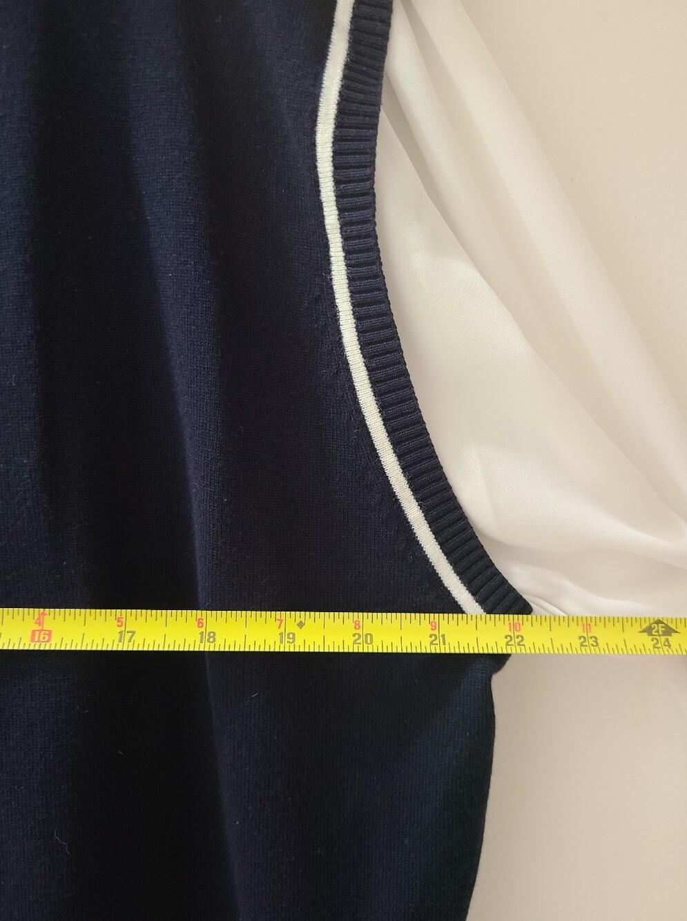 Adrianna Papell V‑Neck Sweater Vest Layered Blouse Navy Blue & White Sz XL - Picture 9 of 11
